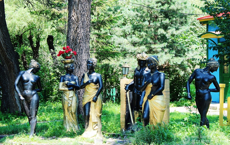 西安兵馬俑、華清池、華山、明城墻臥飛四日