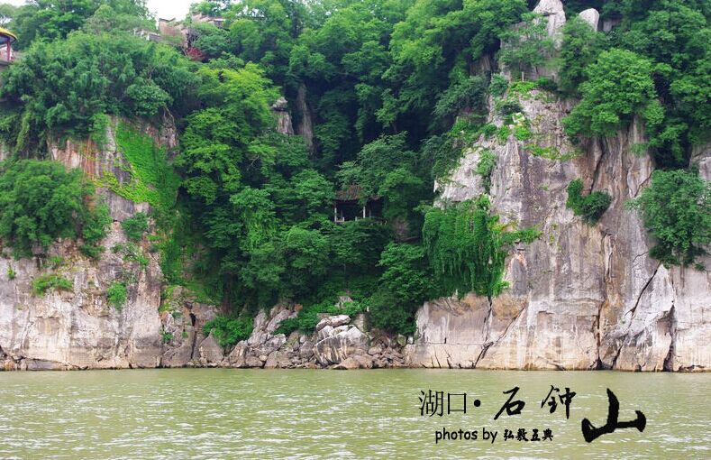 廬山主景區(qū)、三疊泉瀑布、白鹿洞書(shū)院、鄱陽(yáng)湖